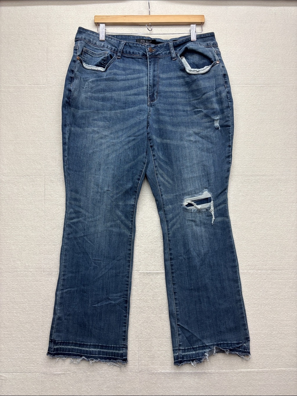 Judy Blue | 20W bootcut fit Women’s Distressed Blue Denim Jeans